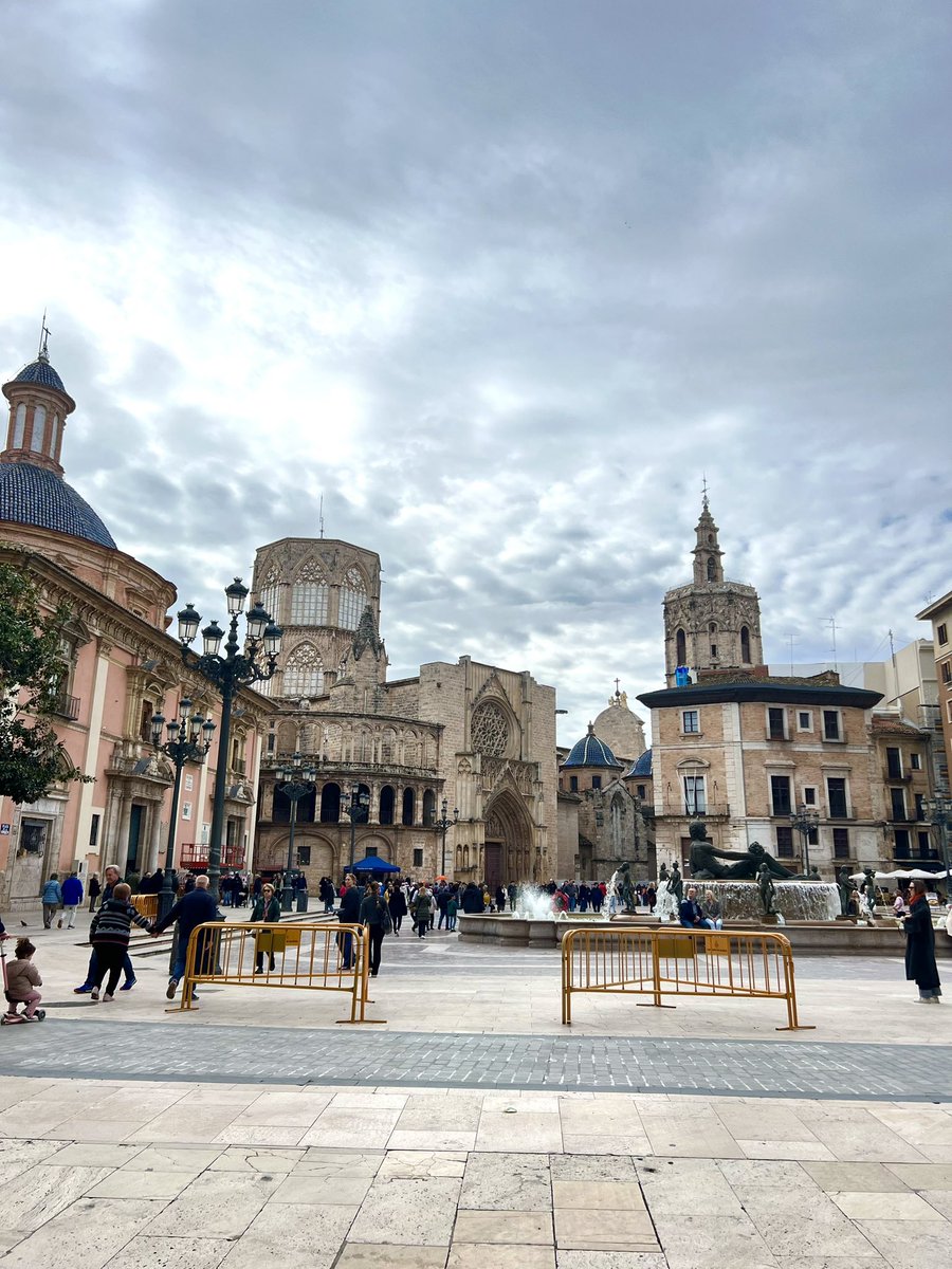 chloe🦋 tweet media