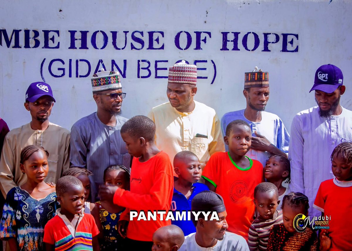 itzbashirhabash's tweet photo. @ProfIsaPantami continue support and humanitarian service in Gombe state,

Former Minister of Communications and Digital Economy, Professor Isa Ali Pantami has extended humanitarian support to inmates and orphanage children in Gombe State through the donation of food items, https://t.co/2LyJzFTkWZ