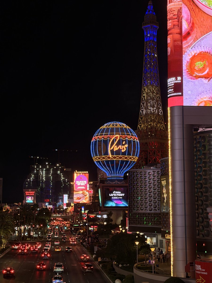 がろん tweet media