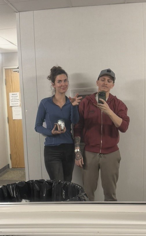 Alaska Guy tweet media