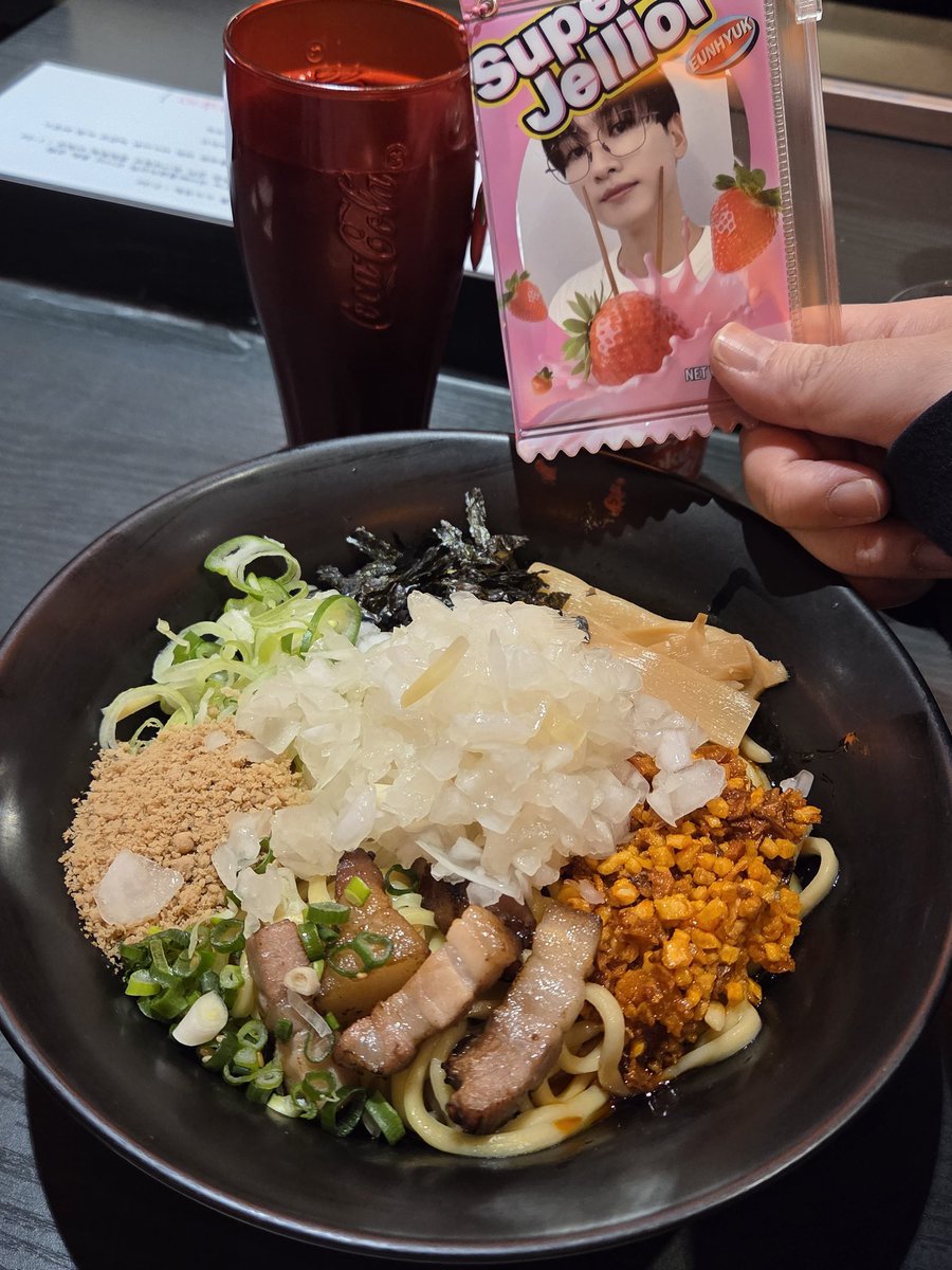 수원써니 tweet media