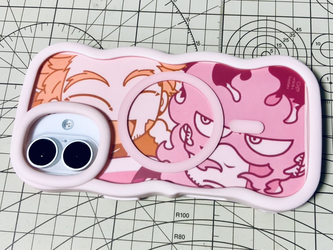 ななひと tweet media