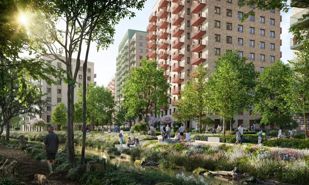 Constructing London tweet media