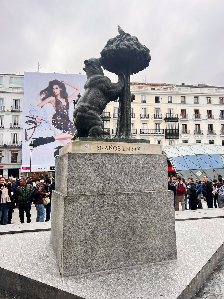 chloe🦋 tweet media