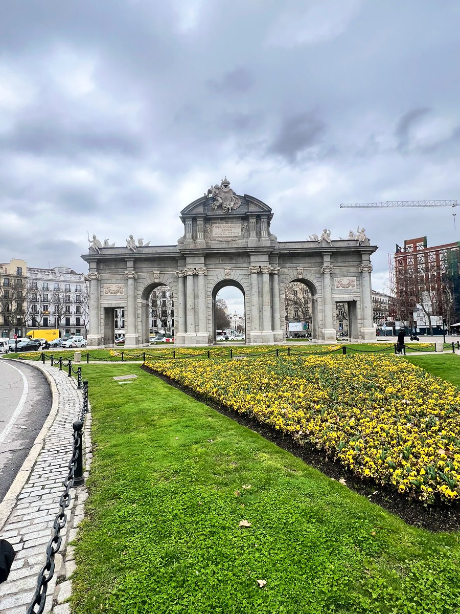 chloe🦋 tweet media