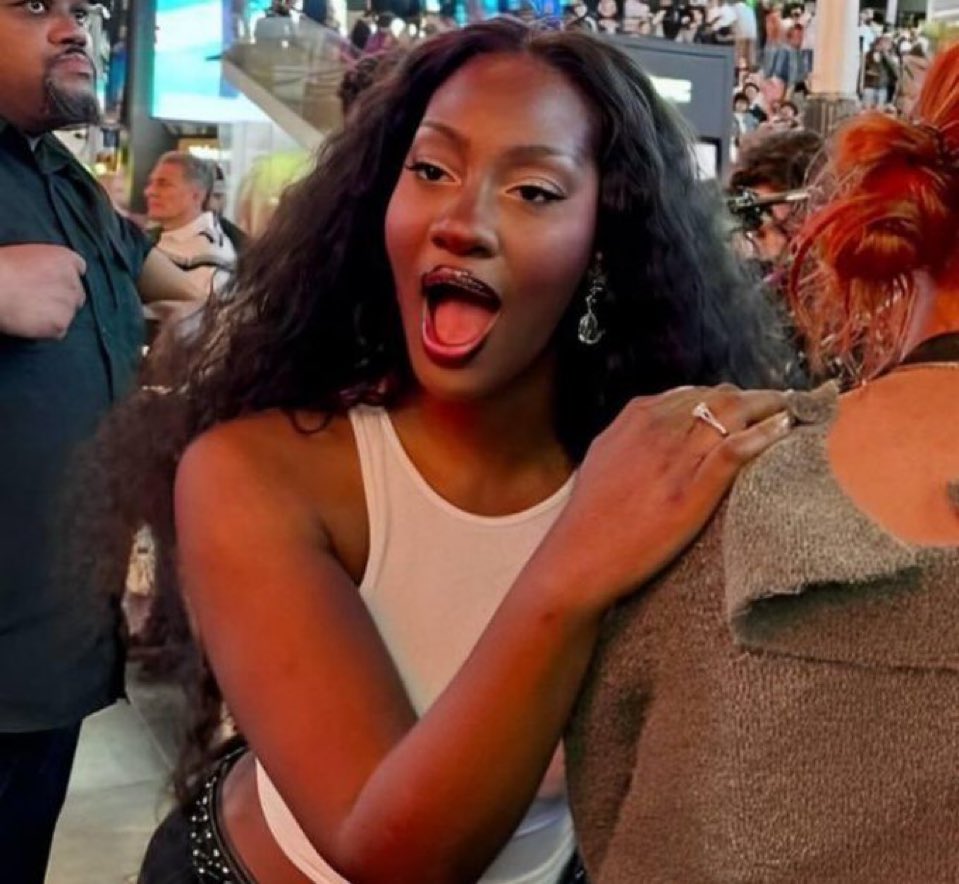 Burna boy and porn star 🤣