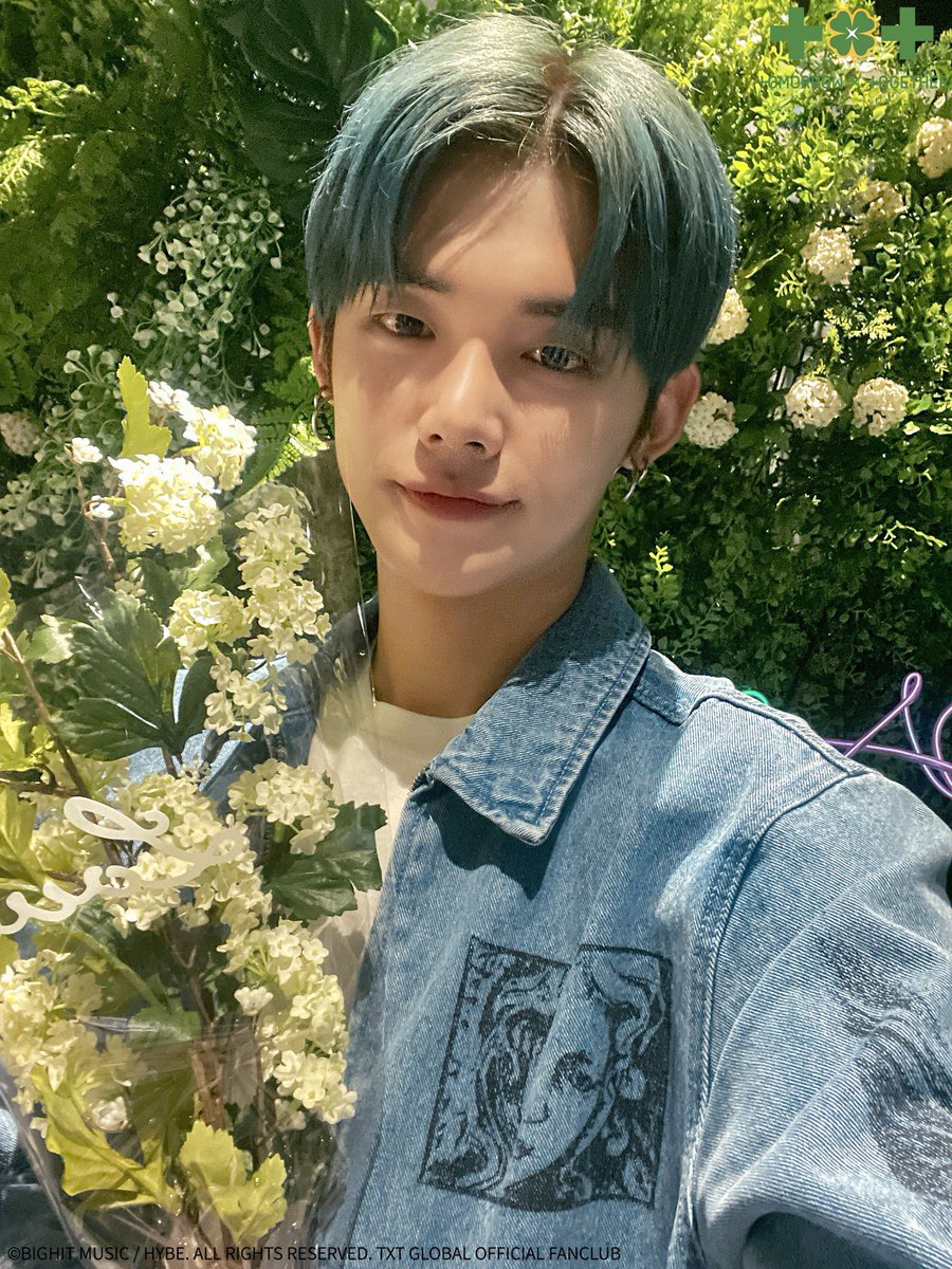 리제 tweet media