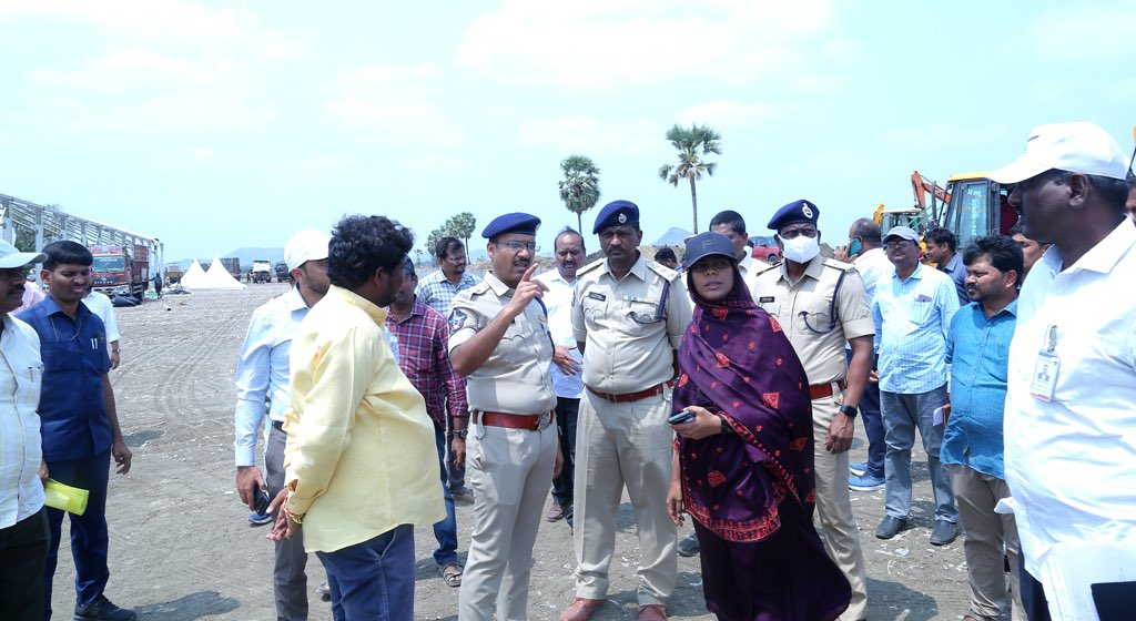 Guntur Collector tweet media