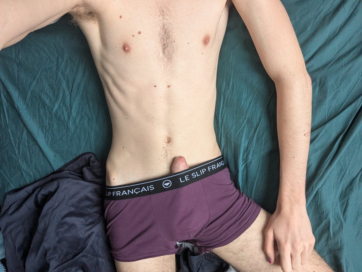 SluteeX (@sluteex) on Twitter photo 
