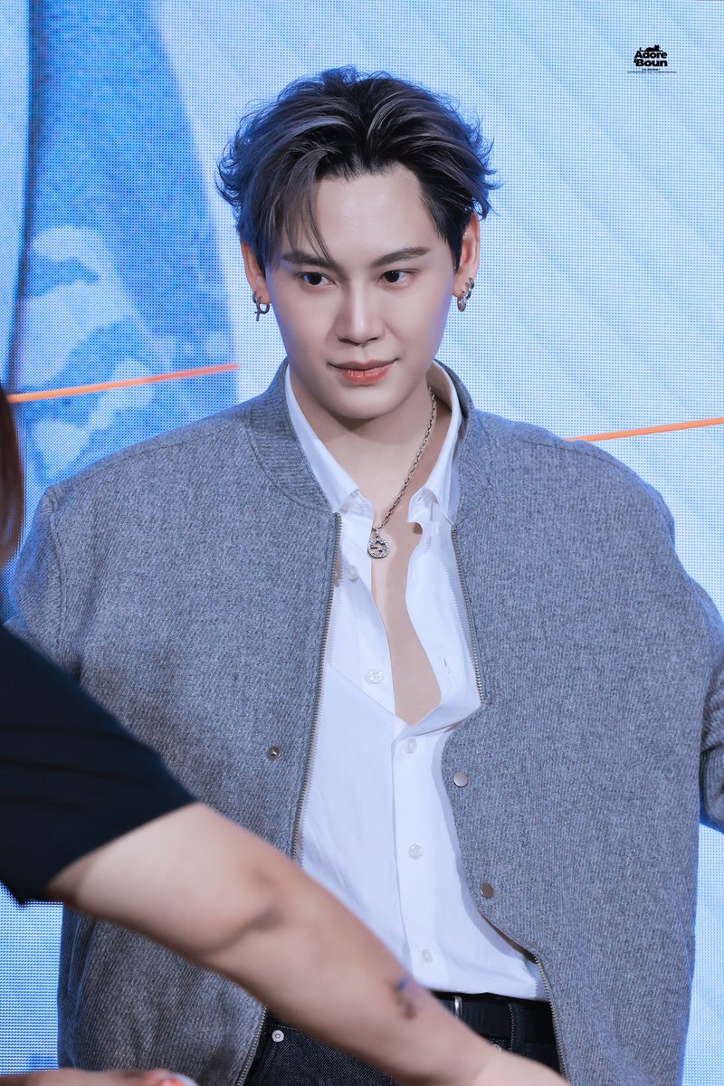 Adore_boun's tweet photo. 260314 FIRST DATE WITH BOUN
#bb0un #DrAllyXBoun
@bb0un https://t.co/9BUsf7zaHL