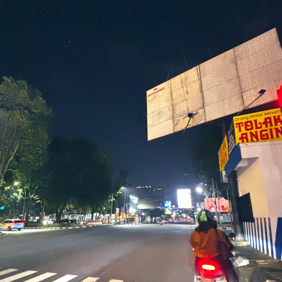 gosendcard's tweet photo. Situ ngatur. Situ donatur?
#gaysemarang https://t.co/wVqvjcUnQT