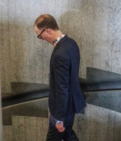 Herr Husis tweet media