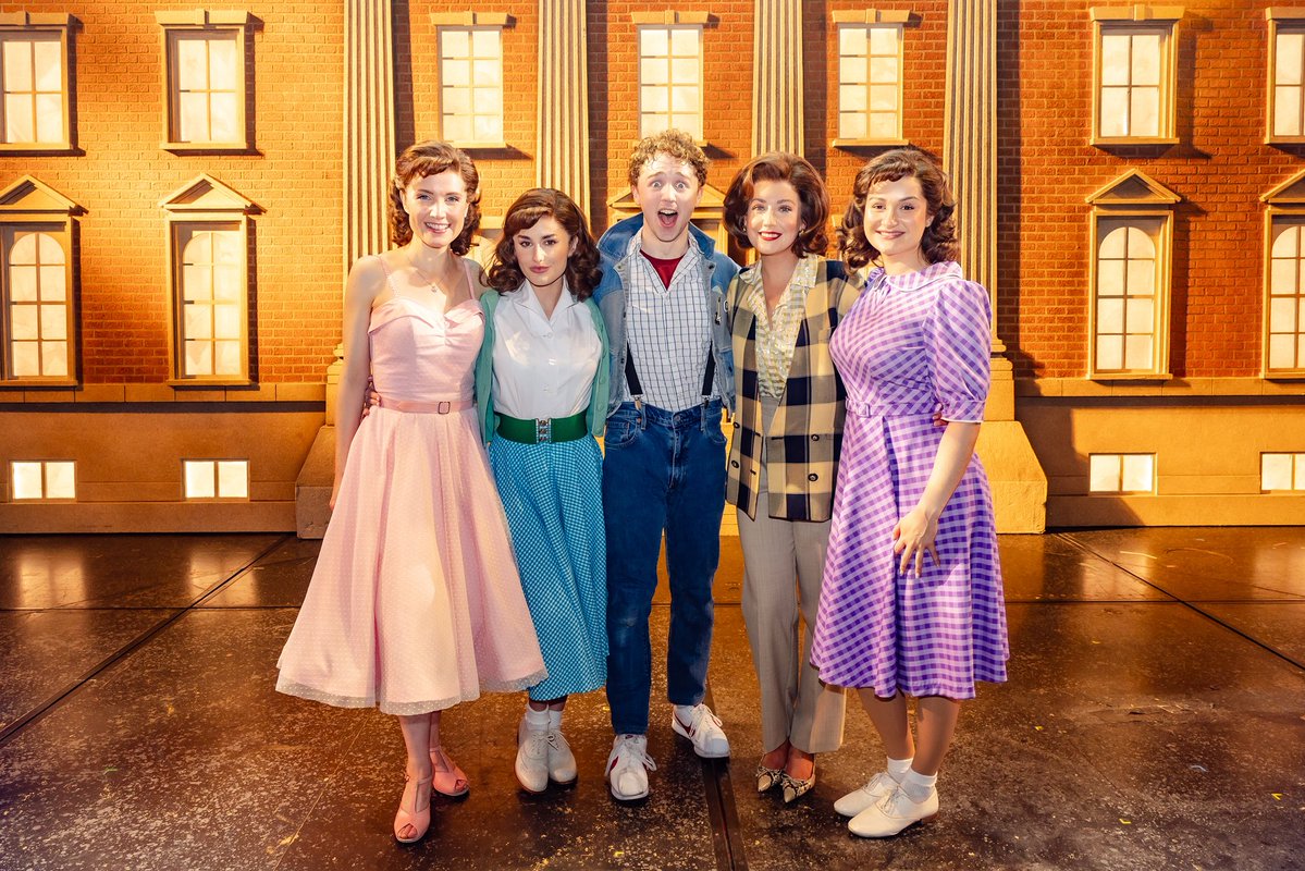 Back to the Future tweet media