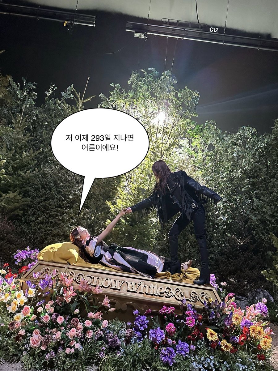 Cm0ngkey's tweet photo. 여친들 다시 모였으면 좋겠다 https://t.co/qvVd5JHu2G