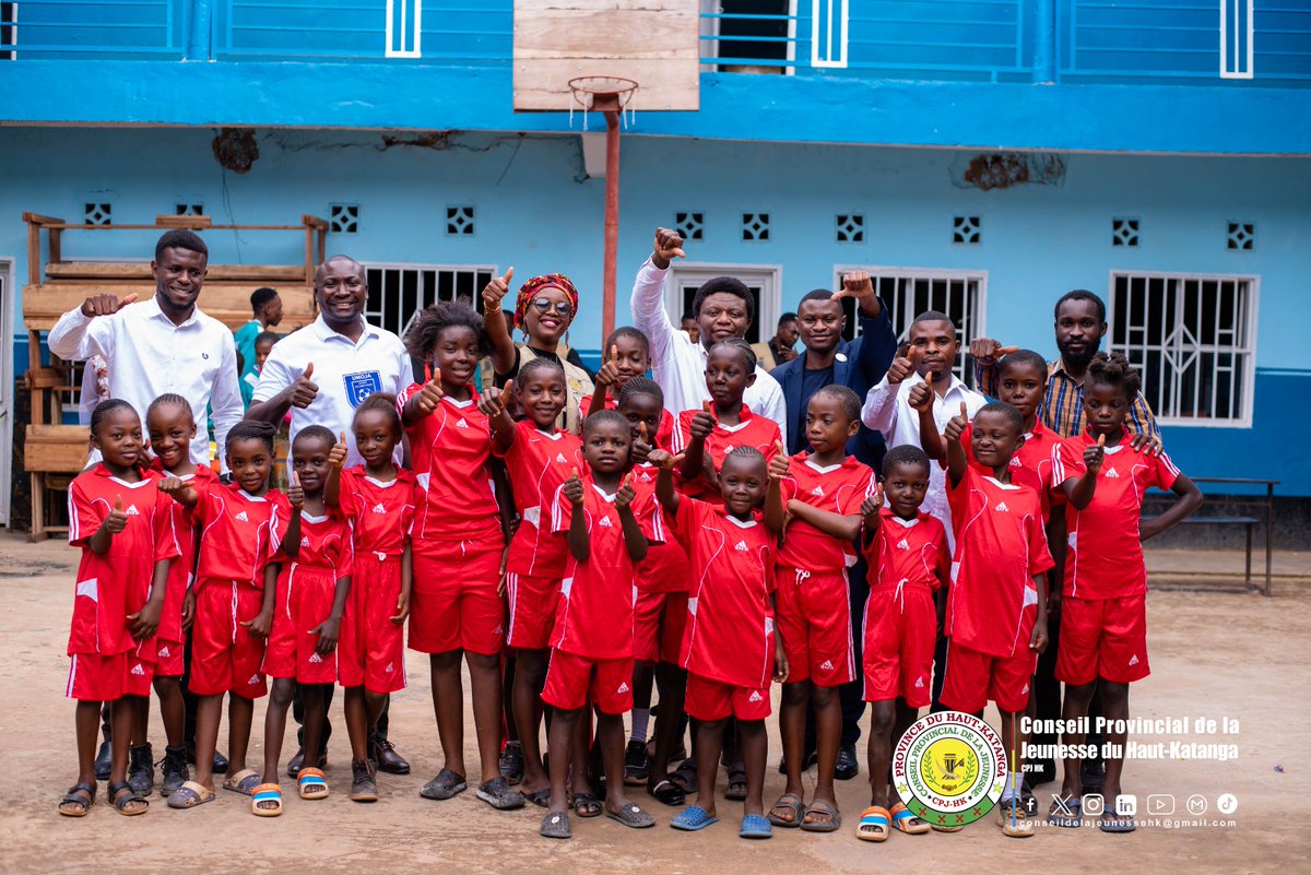 UmojasportDRC's tweet photo. 🌟 #children play a vital role in our programming! By fostering positive change early, we set the foundation for long-term success. Let's invest in our future by empowering the next generation! 💪✨ #FutureLeaders #EmpowerChildren #PositiveChange #umojasportdrc @babaelva https://t.co/wNDWOqnV9R