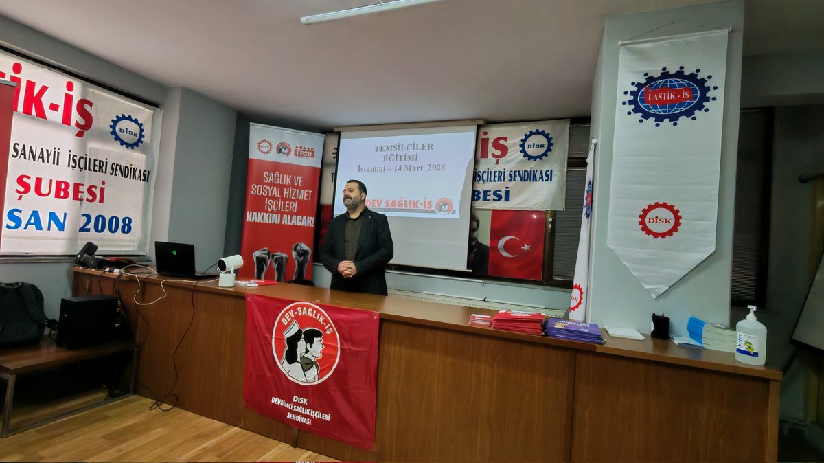 DevrimciSaglik's tweet photo. 📌 İSTANBUL 
İstanbul Avrupa Yakası ve Trakya Bölge Temsilcilerimizin katılımıyla gerçekleşen eğitim programımız İstanbul Şube Başkanı Ali Aksu'nun açılış konuşması ile başladı. 

Eğitimimizin ilk bölümü Örgütlenme Daire Başkanımız Ümit Umdu 'nun Örgütlenme Süreci ve Pratikleri sunumuyla devam ediyor.
