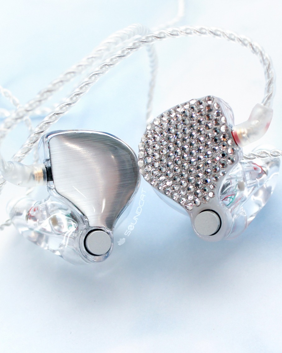 #JAYNLEE 님의 커스텀 인이어 🩶
#JAYNLEE's CIEM
-
soundcat.com/custom_in_ear