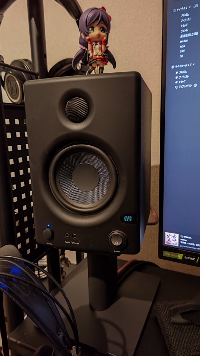 rozeo_sky's tweet photo. 面倒でやってなかったAudirvāna Originのライブラリを整理

アーティスト表示やらも含めて数日掛けてやっと終わった

スピーカースタンドもKantoのSP6HDにして
スピーカーケーブルはBELDEN 8470にバナナプラグ仕様に

PCの電源コンセントを別にしたらずっと悩まされてたモスキート音が消えた🎵 https://t.co/bw1bLNvNBk