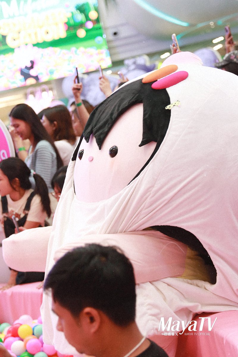 Snapshot #MAYATVOFFICIAL | แก๊งหลานพี่ถา #SMYLE #NEONA 
#BABII #ANY #MUVMUV กับบ่อบอลหรรษาในงาน THE MALL LIFESTORE SUMMER-CATION 2026 "House of Friends" 

SMYLE NEONA X SUMMERCATION

SKYNANI AT SUMMER THE MALL BANGKAPI

#THEMALLSUMMER2026xSKYNANI
#THEMALLSUMMER2026xSMYLENEONA