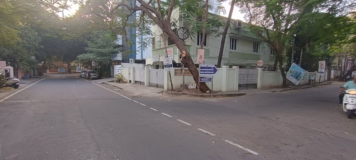 vatspops's tweet photo. @ChennaiTraffic Respected Sir/ Madam 
We request to install a few speed breakers, sign boards of the  school zone/ silence zone at Kamaraj Avenue school Road - Bhakthavathsalam Nagar 5th main road junction,Adyar . There are 2 Balwadis and  main Corporation School adjacent . https://t.co/psGRddvVDz