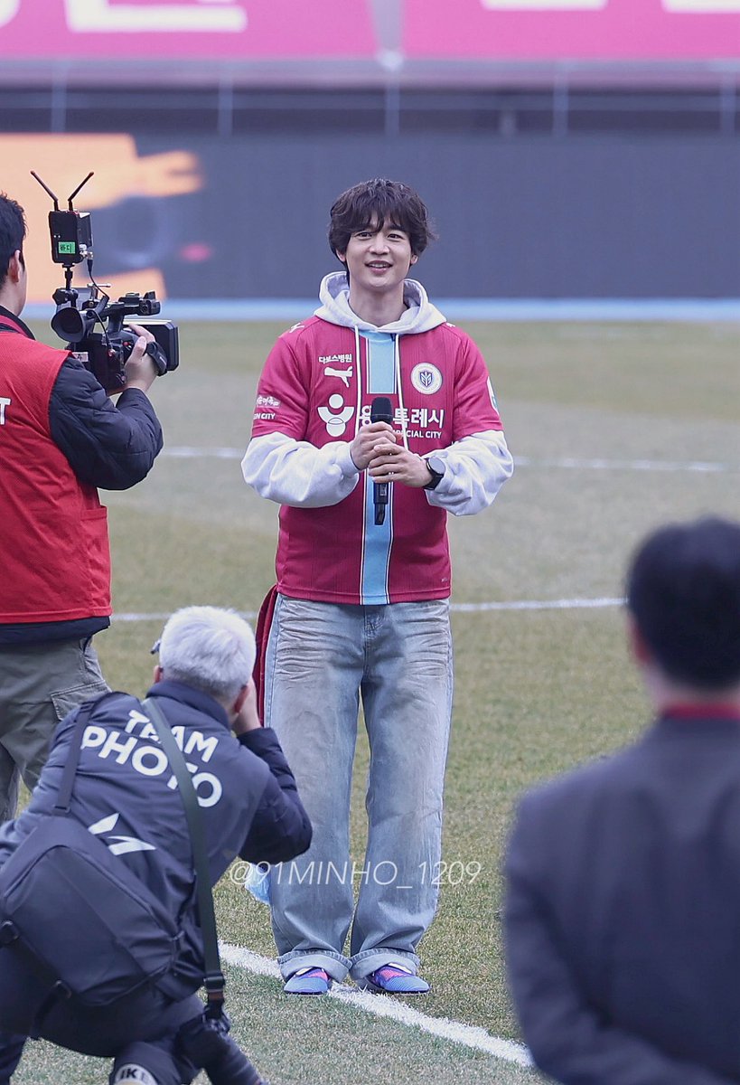 91MINHO tweet media