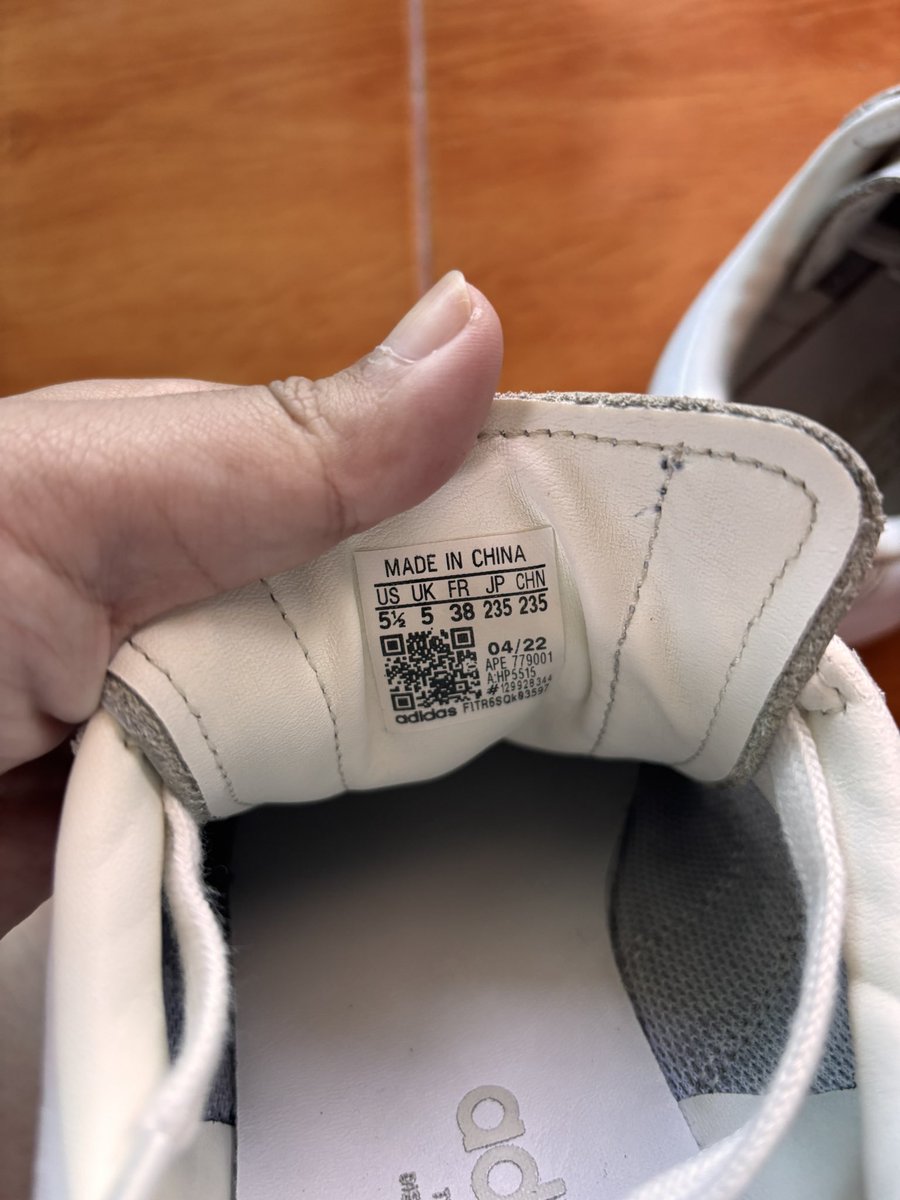fashjgg's tweet photo. adidas BM Army ของเเท้
size 38 สภาพตามการใช้งาน
ส่งต่อ 400 รวมส่ง
#ส่งต่อเสื้อผ้า #ส่งต่อ #ส่งต่อรองเท้า #รองเท้ามือสอง #ส่งต่อรองเท้ามือสอง #ส่งต่อรองเท้าของเเท้ #ส่งต่อadidas https://t.co/bLsmVDvd9e