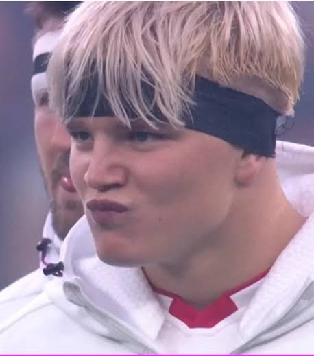 Scrumming Flyhalf tweet media