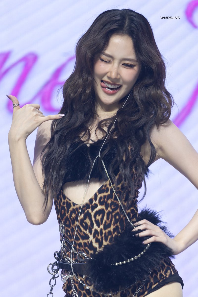 wonderland ◡̈ tweet media