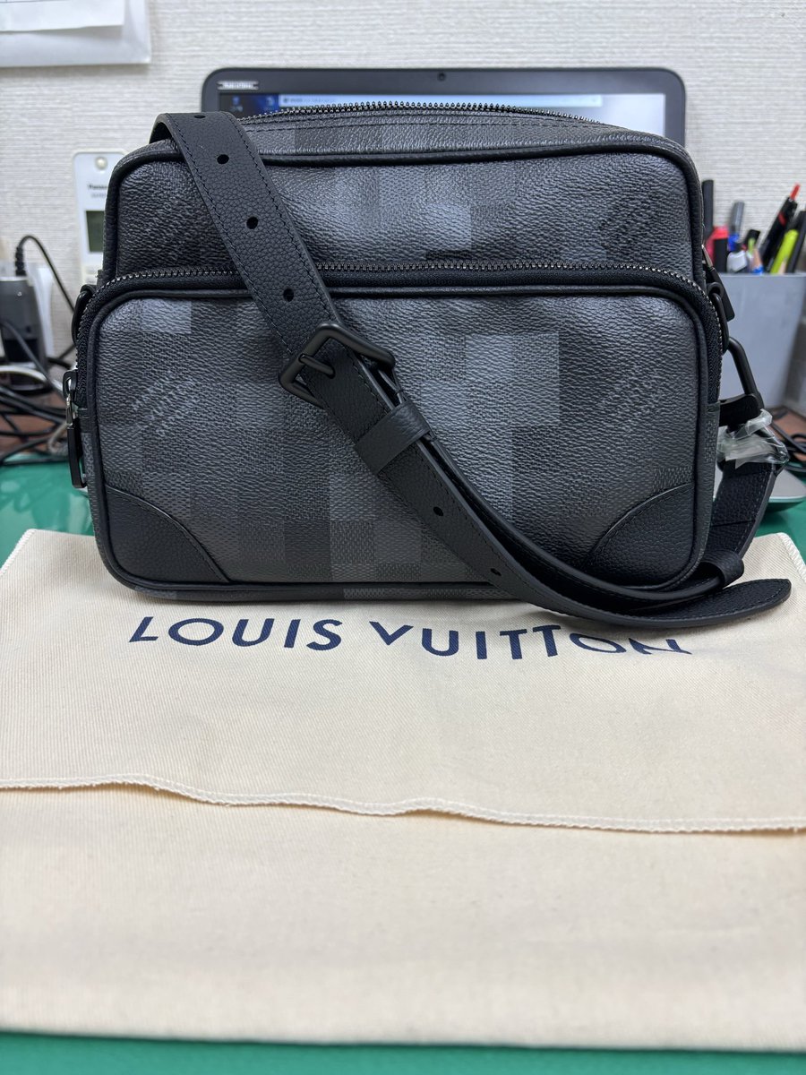 こんばんは🌙

いつもご利用いただきありがとうございます🙇‍♂️

明日3/15は第3日曜日で定休日になります。

質と買取　マルイチ
練馬区上石神井の質屋maruichi-kamishakujii.jp
#質屋　#買取　#ブランド品　#ヴィトン　＃ナイルメッセンジャー　#ダモフラージュ
　#上石神井