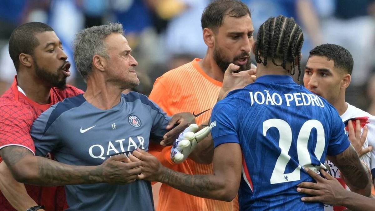 Pour rappel, on est le 14/03/2026. Le match était le 13/07/2025 et Luis Enrique n’a toujours pas été sanctionné pour avoir giflé un joueur de Chelsea.