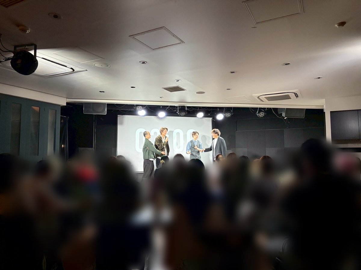 WhiteDreamActor's tweet photo. 「W.D.A.Y」🎁

アットホームな心温まるイベントでした🙇‍♂️
ご来場頂き誠にありがとうございました！
@matsumuranosuke @takuya_nagao7 
@shinfukuchi @soushihaitsuka https://t.co/O15FTT5Wlj