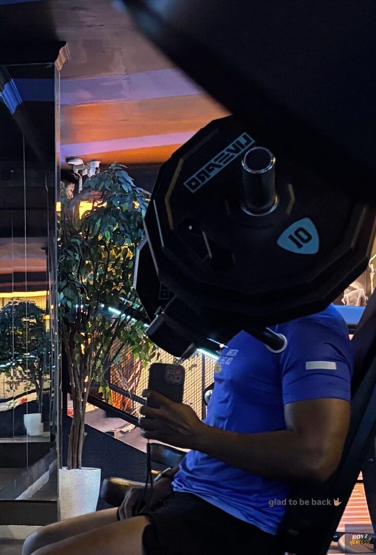 Base: ON 👊🏻 tweet media