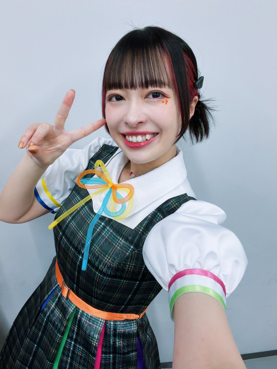 sachi_oga's tweet photo. #ミリオン11th_day1 Atelier ROCOMOTION!!ありがとうございました🎨✨
主演のロコちゃん温姫ちゃん、そしてメンバーのみんなと最後まで駆け抜けることができてスーパーハッピーです🦋
カラフルで最高な景色でした！プロちゃんベリーベリーサンクスです🧡 https://t.co/qC5ex6Ljw5