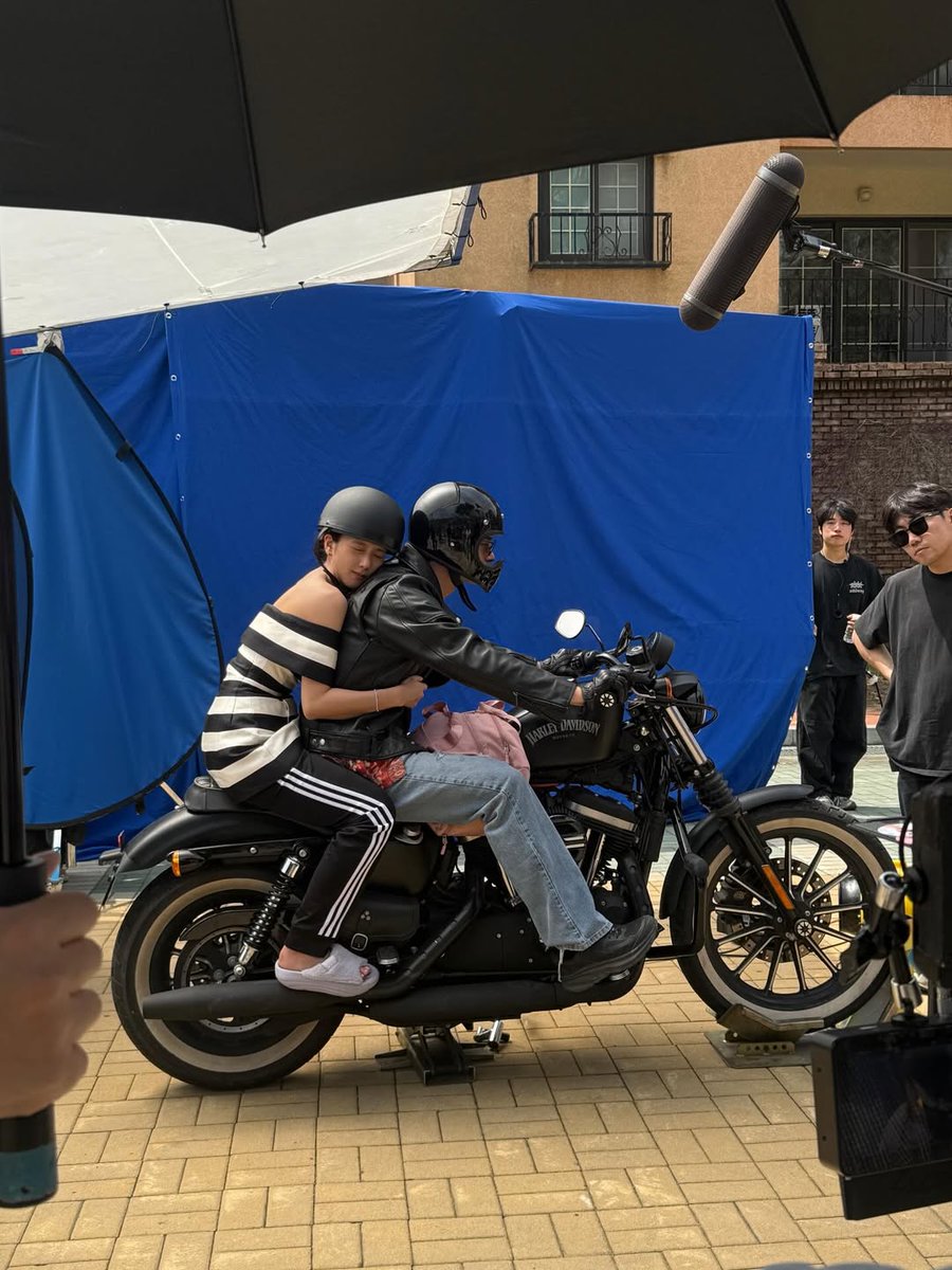 Jisoo Interactions tweet media