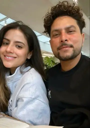 Mr. News tweet media