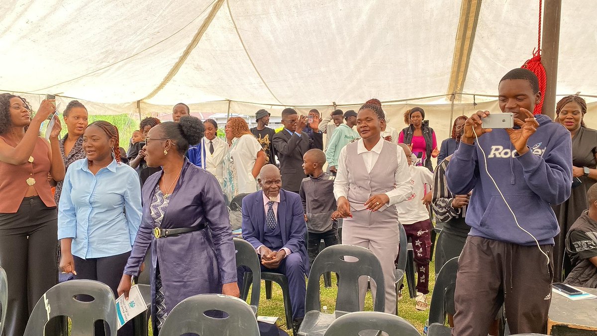 ZimLabourCenter's tweet photo. As the Zimbabwe Labour Center, we say Congratulations! Amhlophe! Makorokoto 11th class, may you represent the labour movement well. https://t.co/CynaGZUKG3