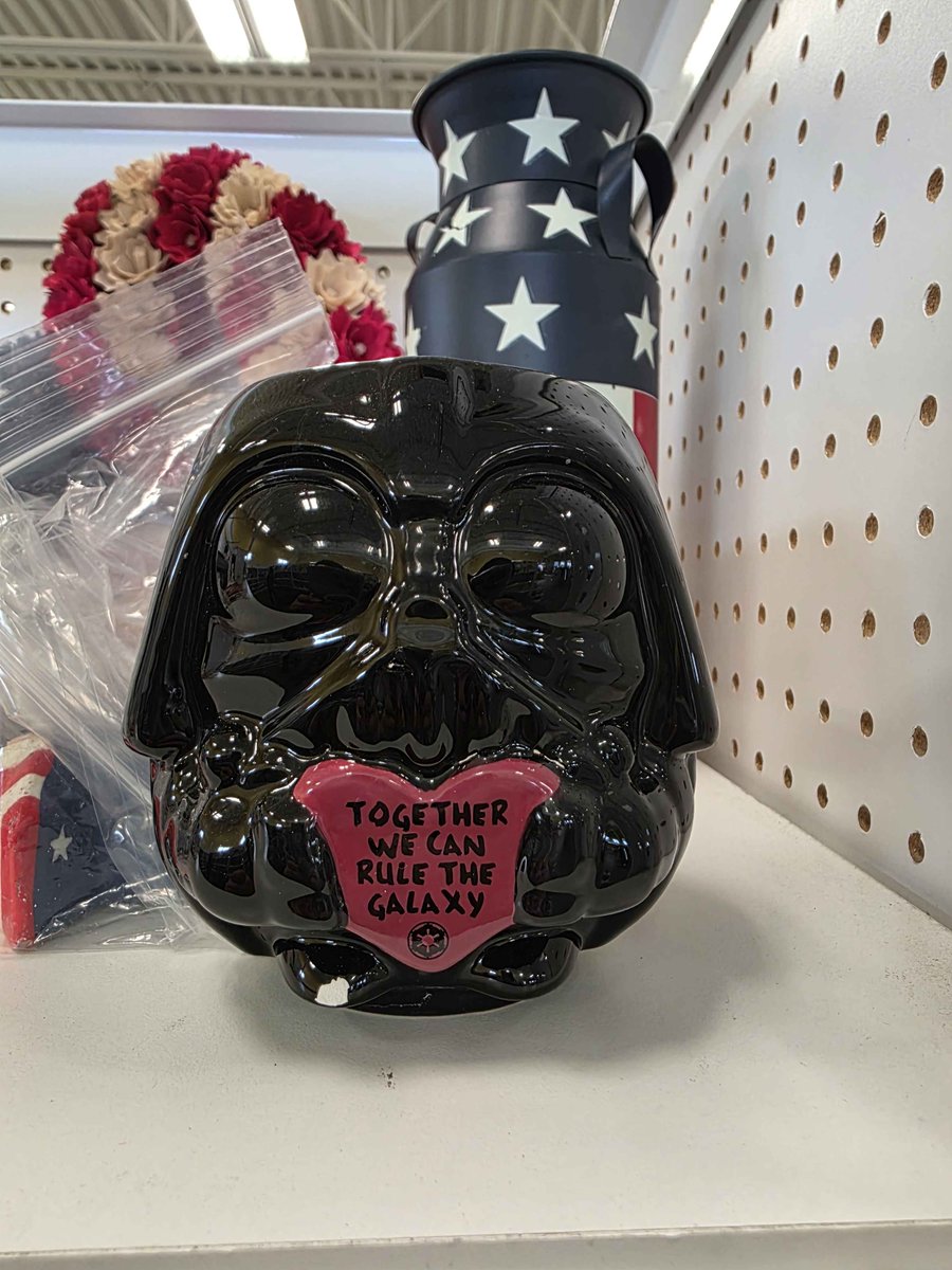 Trace Reading tweet media