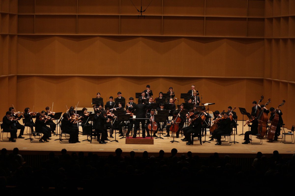 y_symphony's tweet photo. 酒田市希望ホールにて行いました
「庄内定期演奏会第30回酒田公演」🎻
終演いたしました😊
すごい公演でした。。。
さすがレジェンド！！
言葉にならないほどの素晴らしさでした‼️
たくさんのあたたかい拍手とブラボー✨
お客様の感動もステージまで伝わってきました😍
ご来場ありがとうございました🥰 https://t.co/UihWWBWzeV