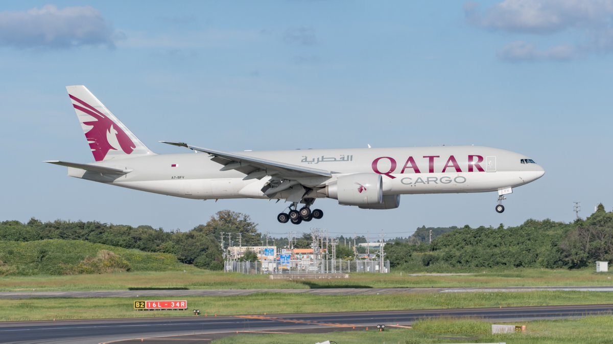 kura7sweet's tweet photo. Boeing 777-Freighter
N760GT / I-MSCA / A7-BFV / G-DHLU
#NRT #RJAA #B77L #B77F #freighter https://t.co/6oIxsvTifz
