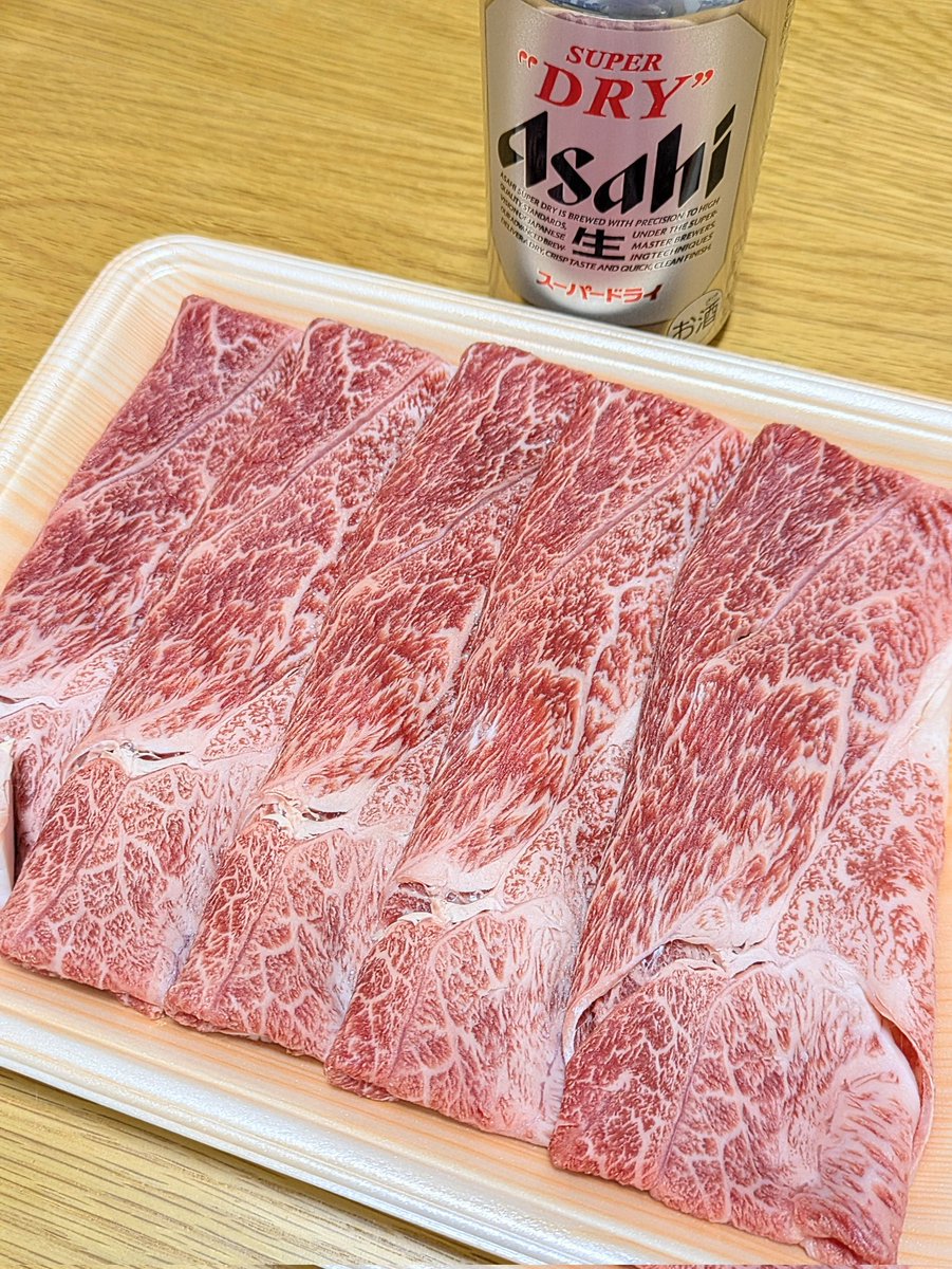 mk_want's tweet photo. 5万年ぶりのすき焼き……ふつくしい…… https://t.co/V0kXHM1myO