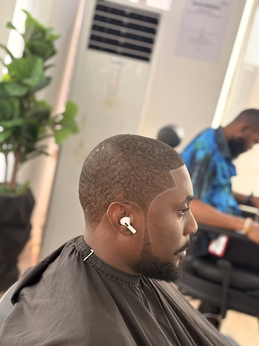 God's golden Boy 🕊️ tweet media