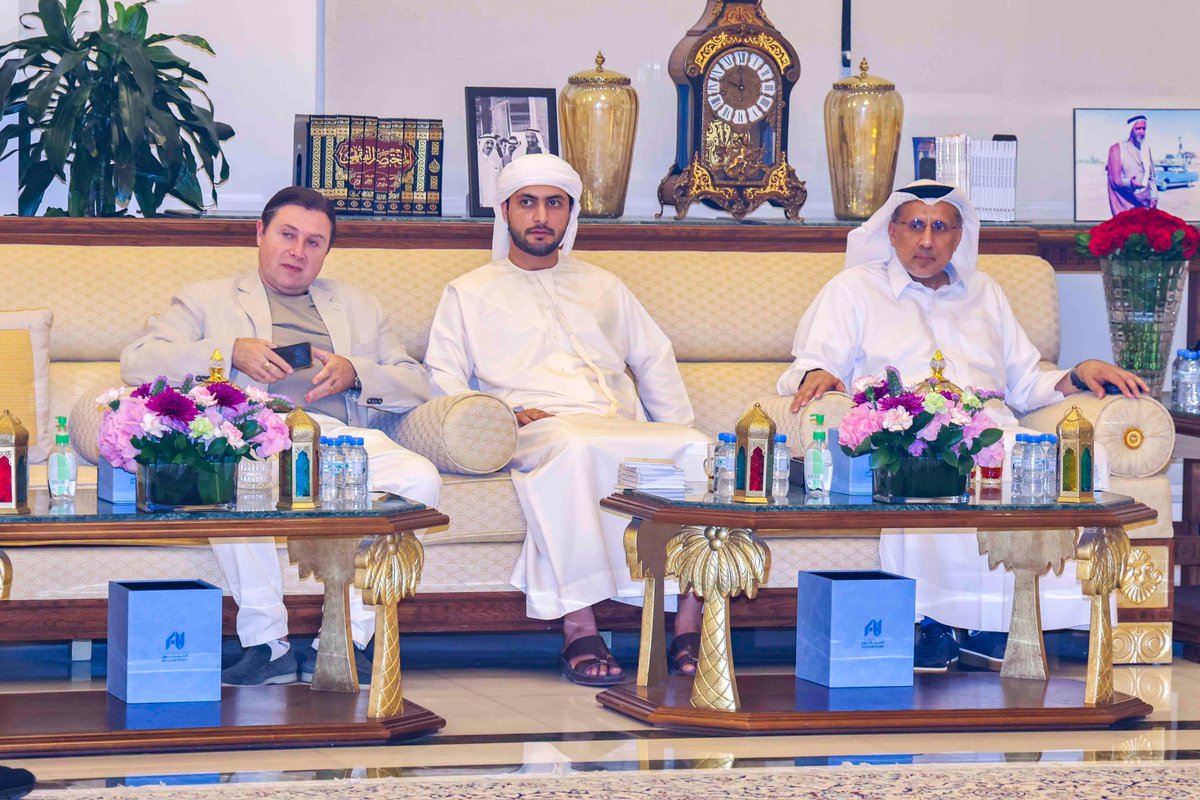 KhalafAlHabtoor's tweet photo. سعدتُ بزيارة سعادة جان بول تارود، السفير السابق لجمهورية تشيلي لدى دولة الإمارات، إلى مجلسنا الرمضاني.

مثل هذه اللقاءات تعكس روح الصداقة التي تجمع بين الشعوب، ويسعدني دائماً لقاء الأصدقاء الذين جمعتنا بهم سنوات من العمل والتعاون.

أهلاً وسهلاً به.

#مجلس_الحبتور #رمضان_كريم https://t.co/zX9sugAWR0