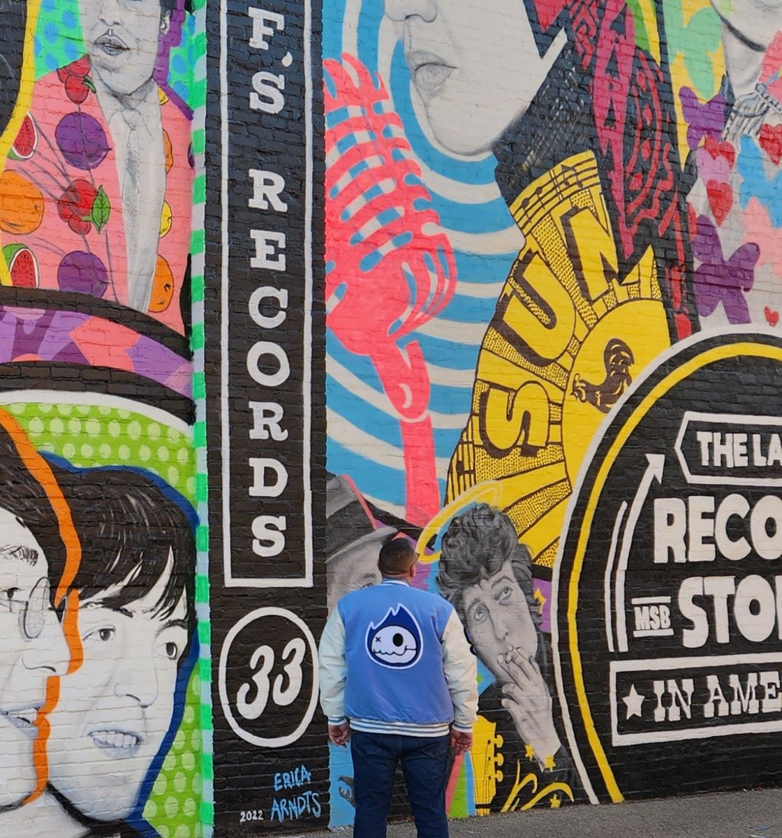 vinnievangogh2's tweet image. We out here #LostAF 🌀🌀🌀
@LongLostNFT varsity squad where you @ 👀