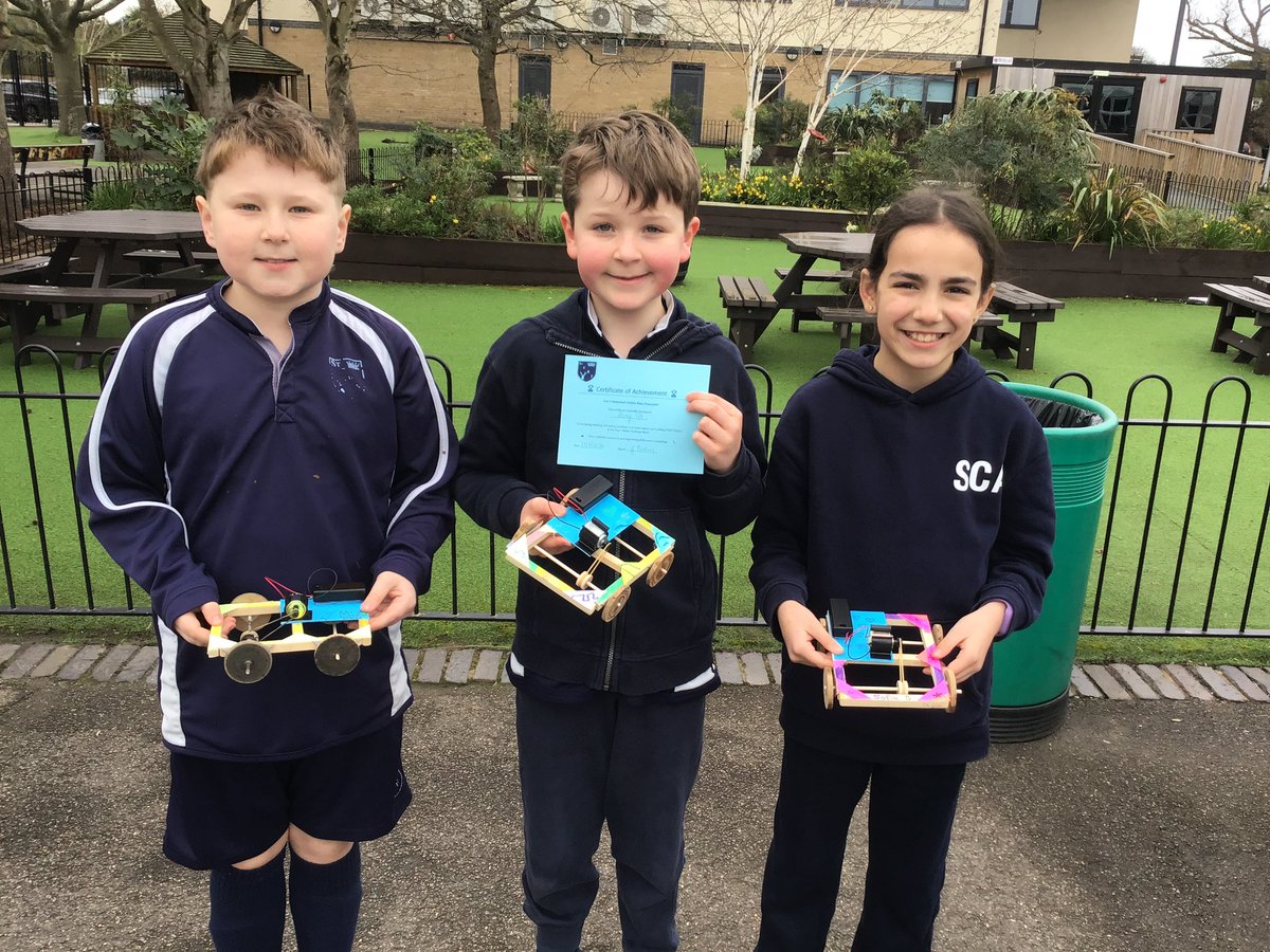 St Edward's Windsor tweet media