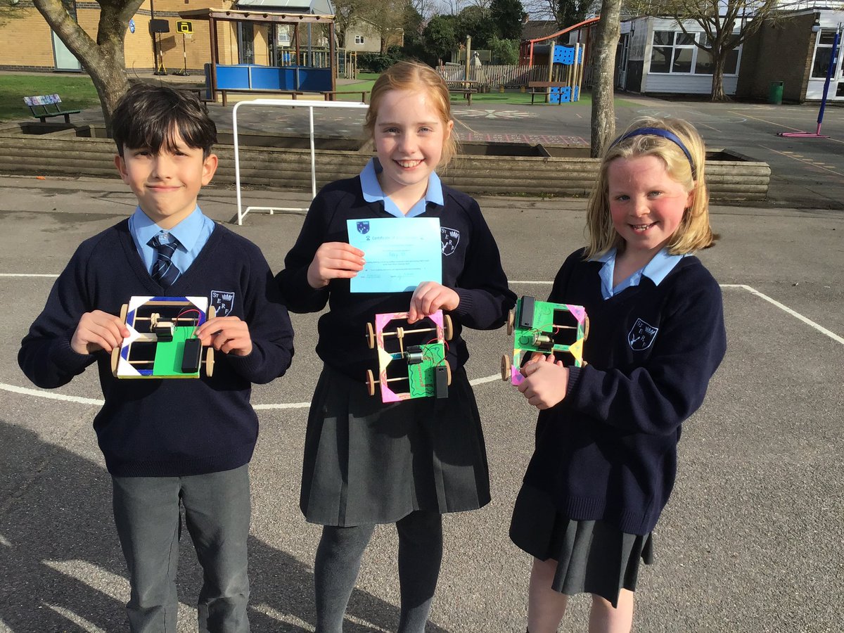 St Edward's Windsor tweet media