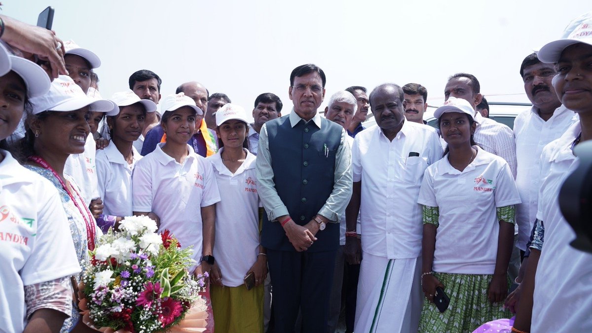 Dr Mansukh Mandaviya tweet media