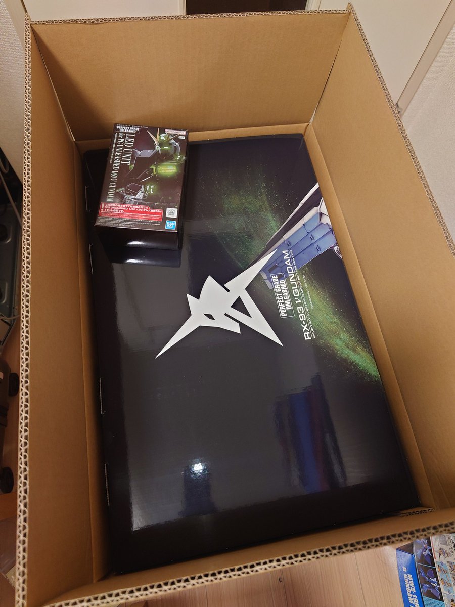 届いた···改めて見なくてもデカいねヮ(ﾟдﾟ)ォ!