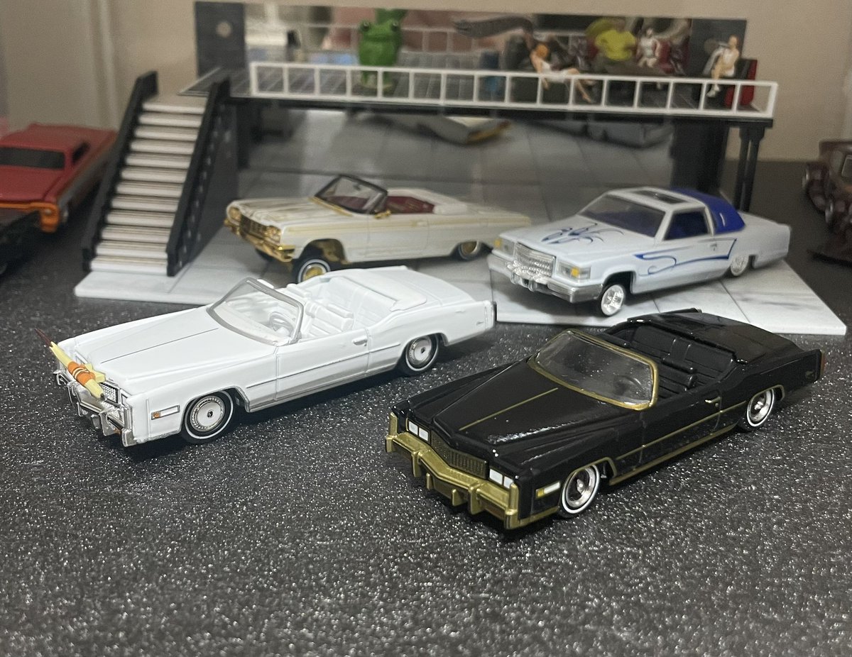 BujzHUspw6MGDUE's tweet image. 1/64 Green Light

GREENLIGHT 1976 CADILLAC ELDORADO CONVERTIBLE 

ハサウェイおかわりを4DXにて初観賞
体感的刺激があって良いすね🙆
ついでにボンシェ確保
帰って隙間時間にちょいイジリ

#164scale
#customcar
#GreenLight