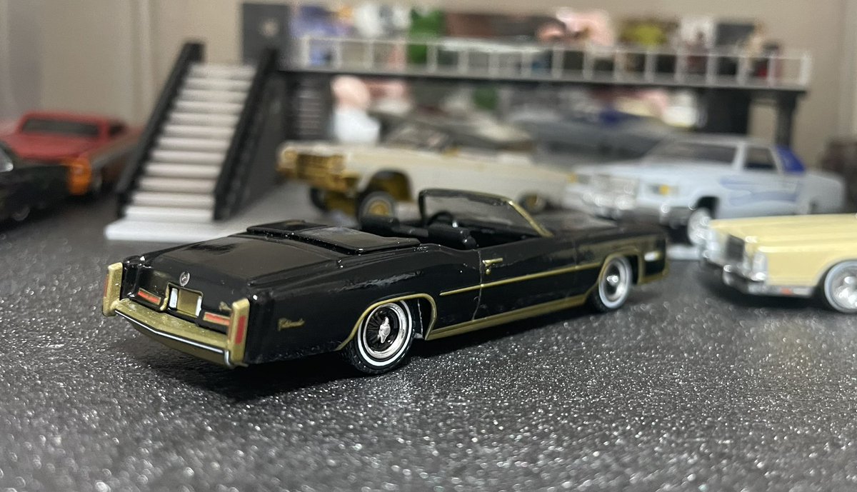 BujzHUspw6MGDUE's tweet image. 1/64 Green Light

GREENLIGHT 1976 CADILLAC ELDORADO CONVERTIBLE 

ハサウェイおかわりを4DXにて初観賞
体感的刺激があって良いすね🙆
ついでにボンシェ確保
帰って隙間時間にちょいイジリ

#164scale
#customcar
#GreenLight