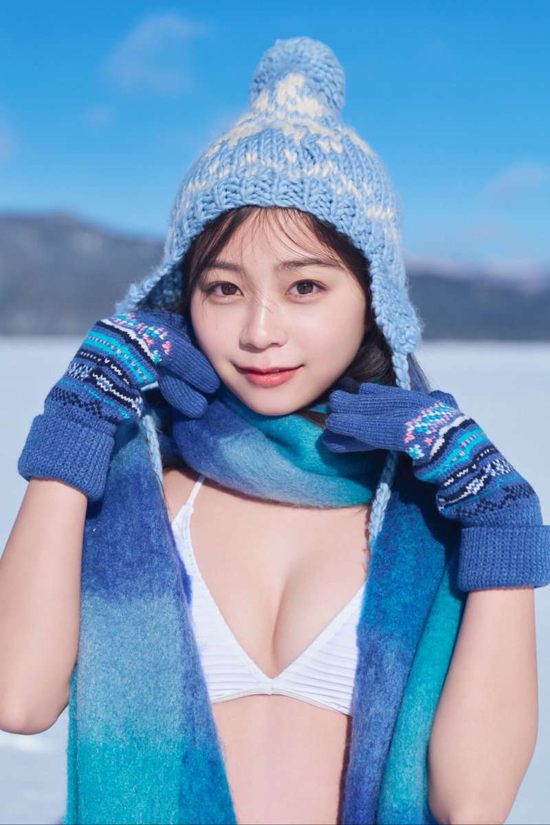 g_youngjump's tweet photo. 「白銀の世界で、透明な君に恋をする。」
(1/3)
#稲光亜依 (#制コレ24) デジタル写真集 https://t.co/ZMppgsDs9E
